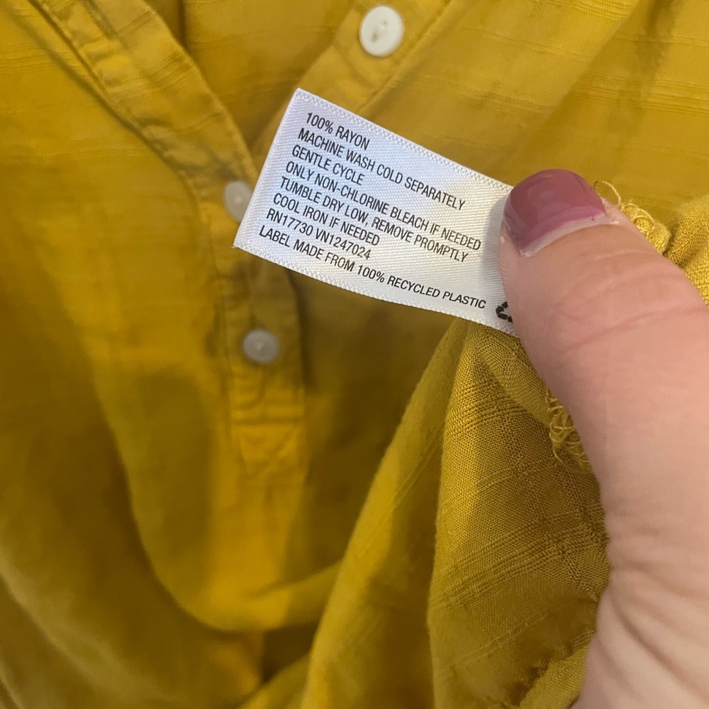 Women’s Universal Thread Goods Co Yellow Medium Blouse - Picture 3 of 6